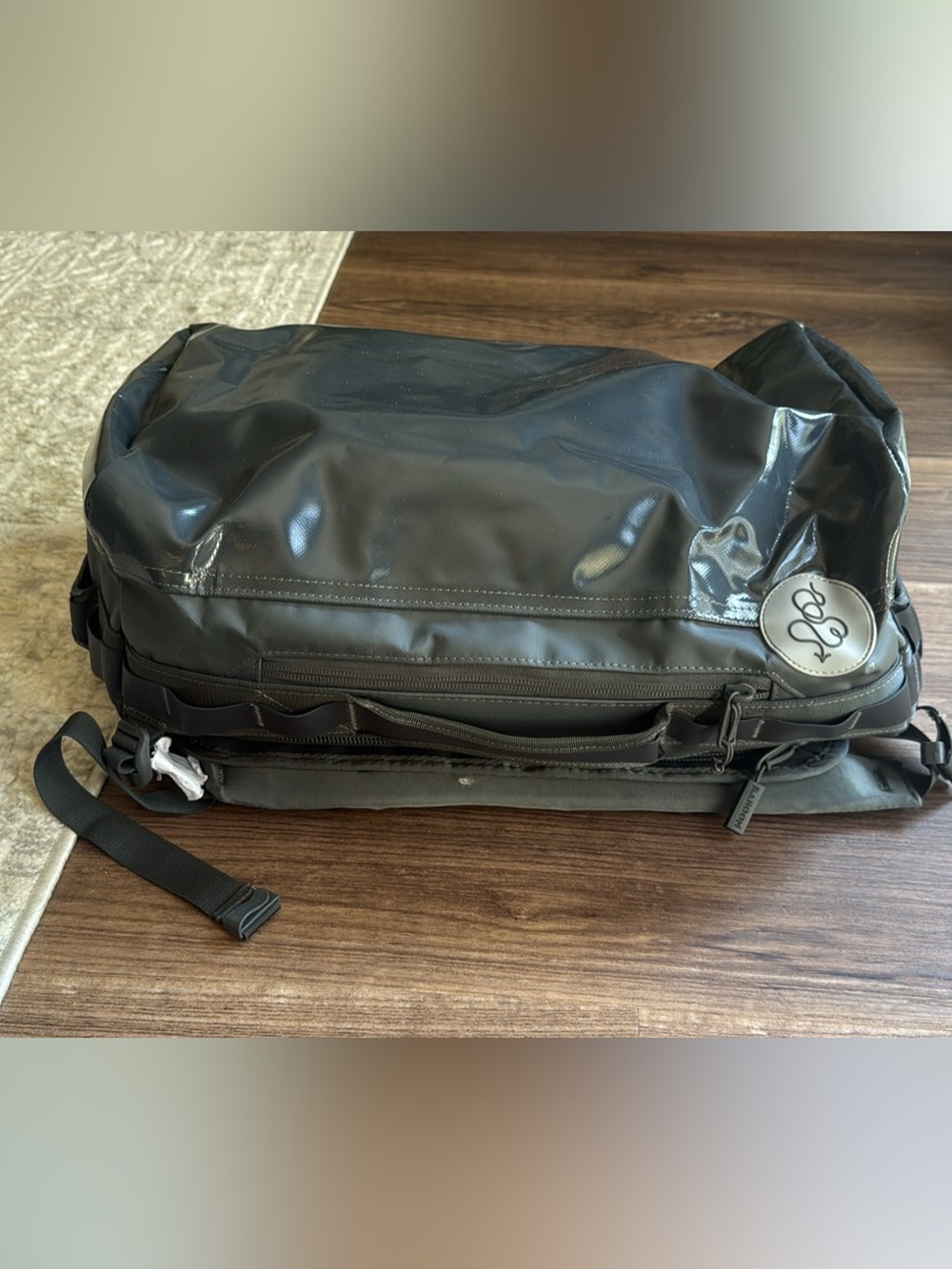 Baboon to the Moon Go-Bag Small 40L in Grey - Picture 6 of 6
